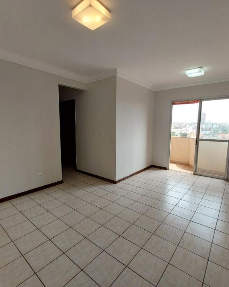 APARTAMENTO NA Centro em Assis