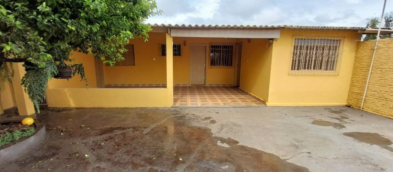 CASA NA Vila Adileta em Assis
