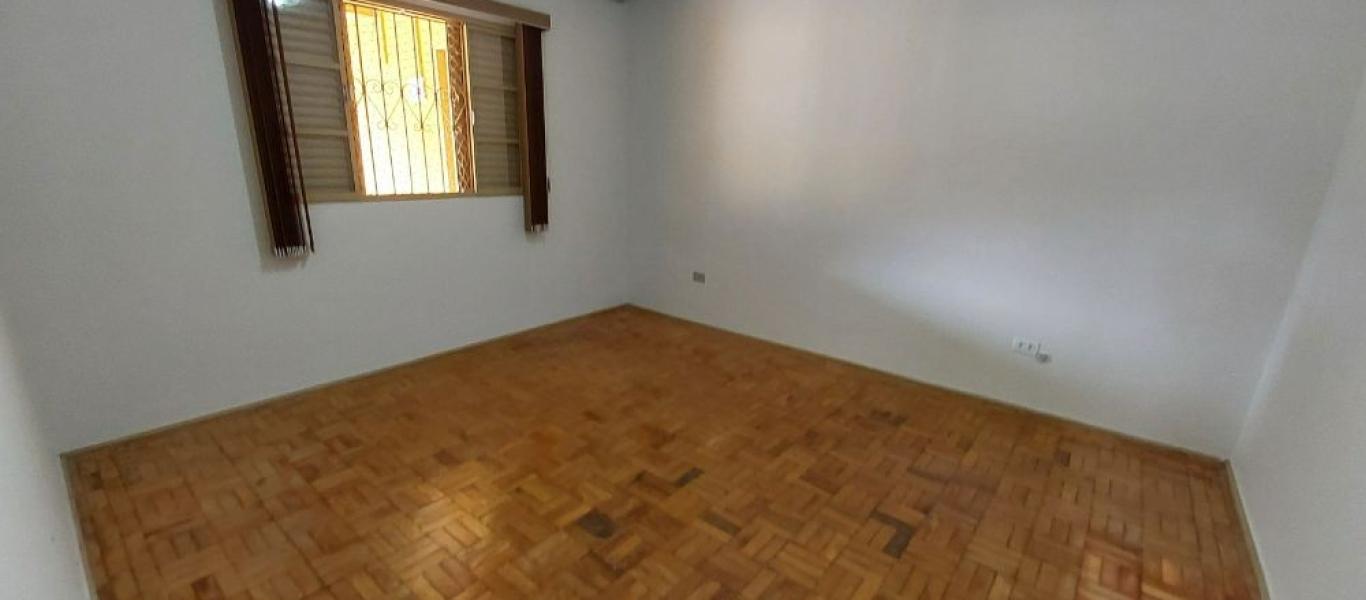 CASA NA Vila Adileta em Assis