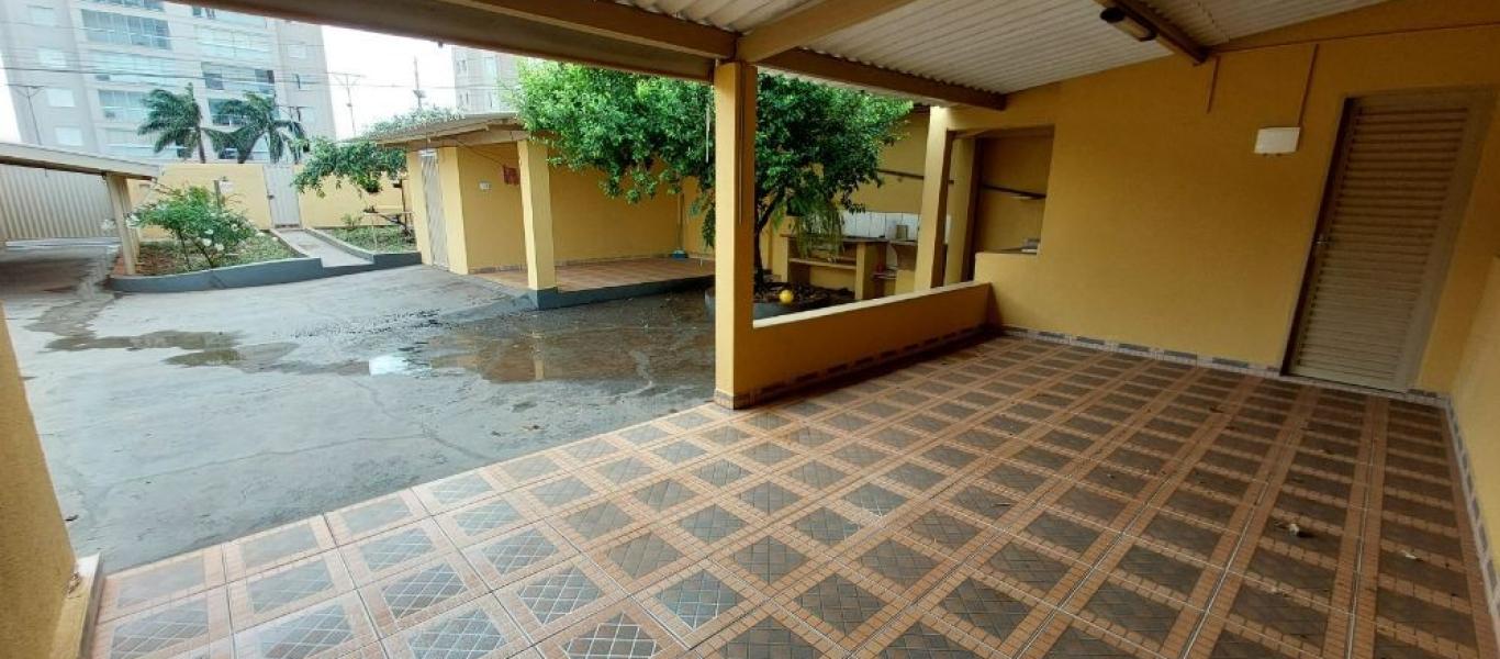 CASA NA Vila Adileta em Assis