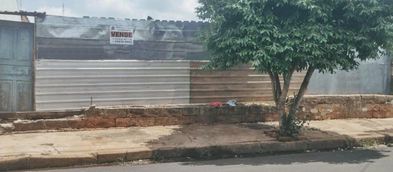 TERRENO NA Vila Ribeiro em Assis