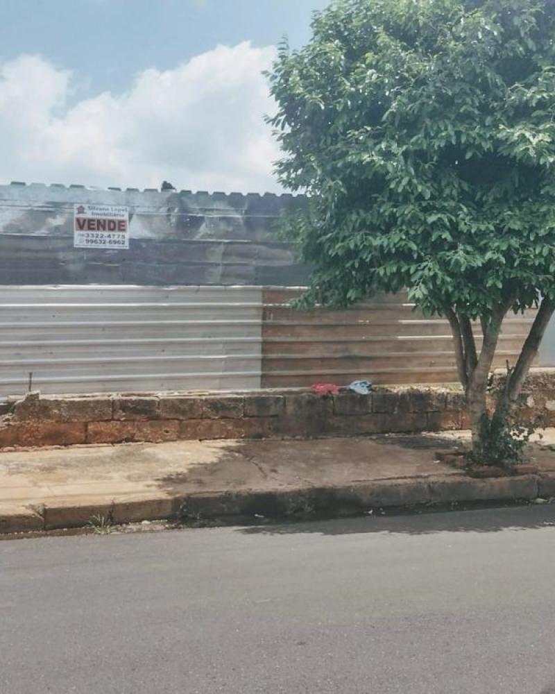 TERRENO NA Vila Ribeiro em Assis
