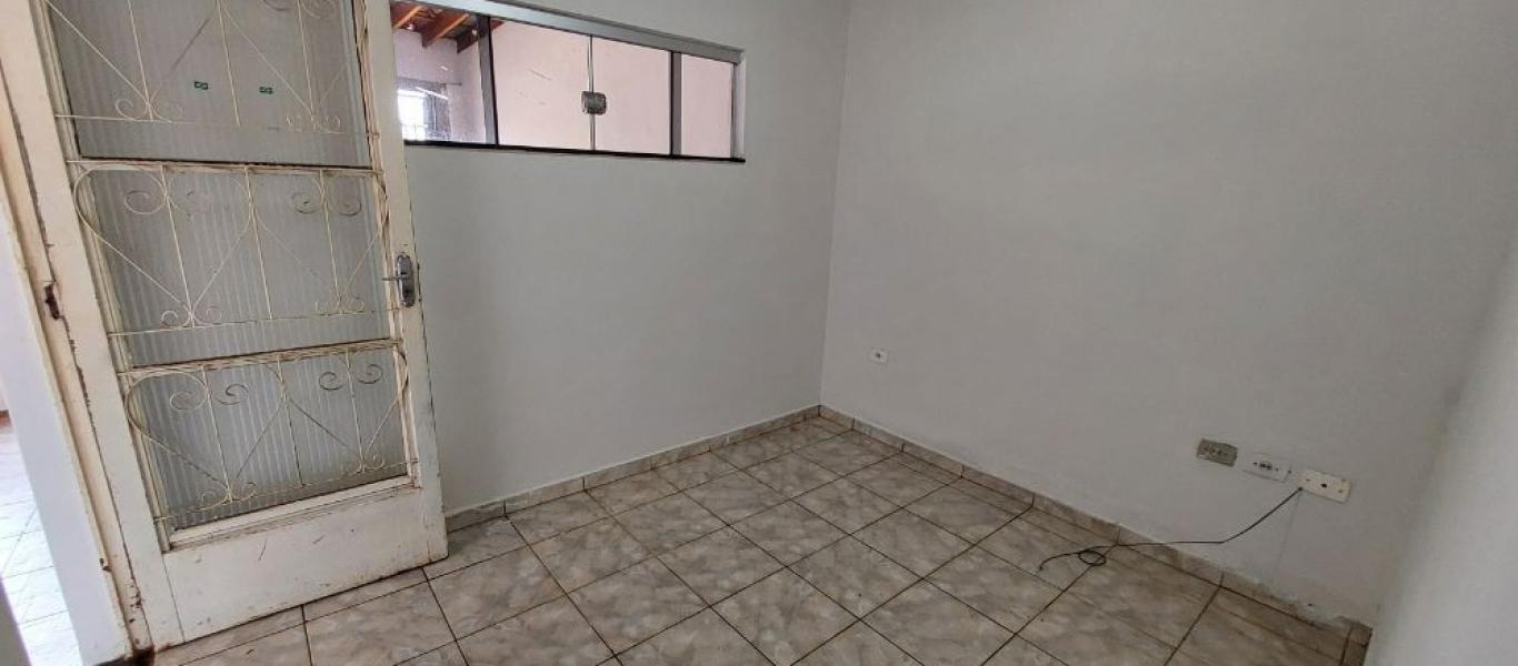 CASA NA Vila Ribeiro em Assis