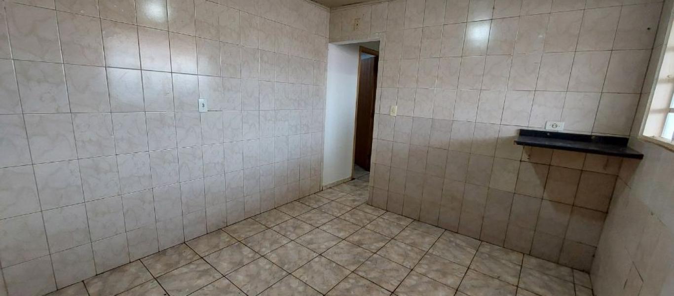 CASA NA Vila Ribeiro em Assis