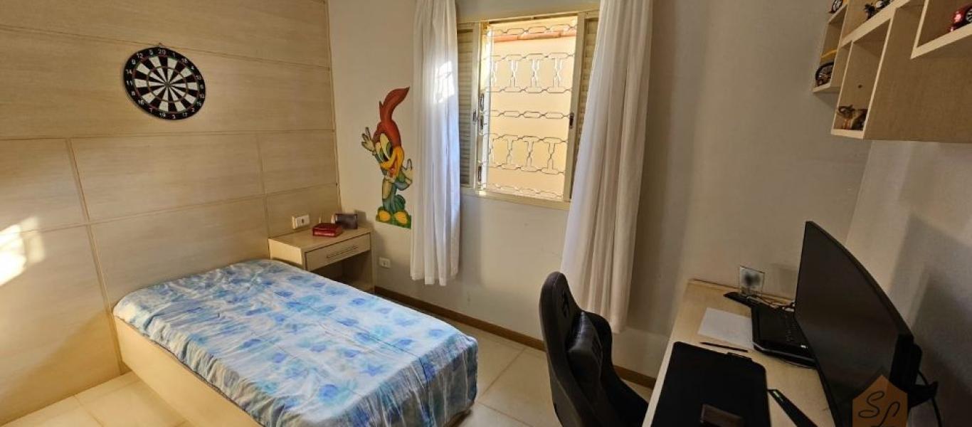 CASA NA VILA DAS ÁRVORES em Tarumã