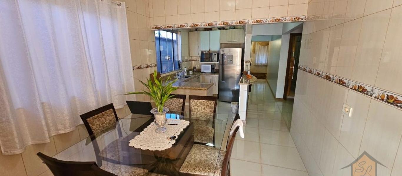 CASA NA VILA DAS ÁRVORES em Tarumã