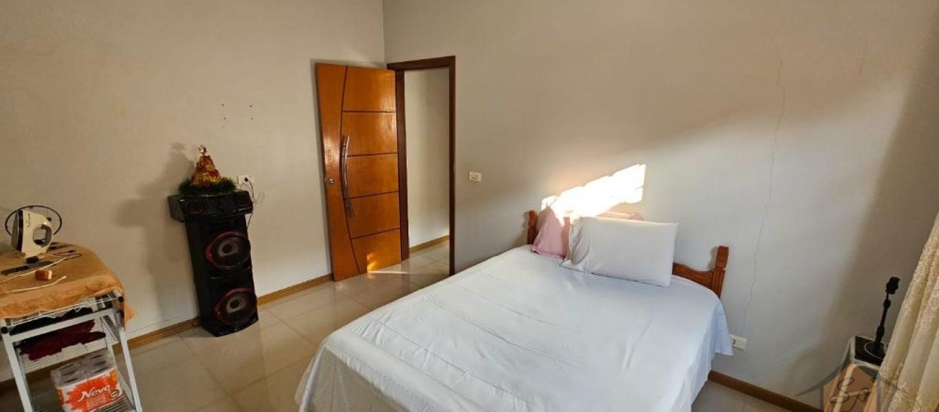 CASA NA VILA DAS ÁRVORES em Tarumã