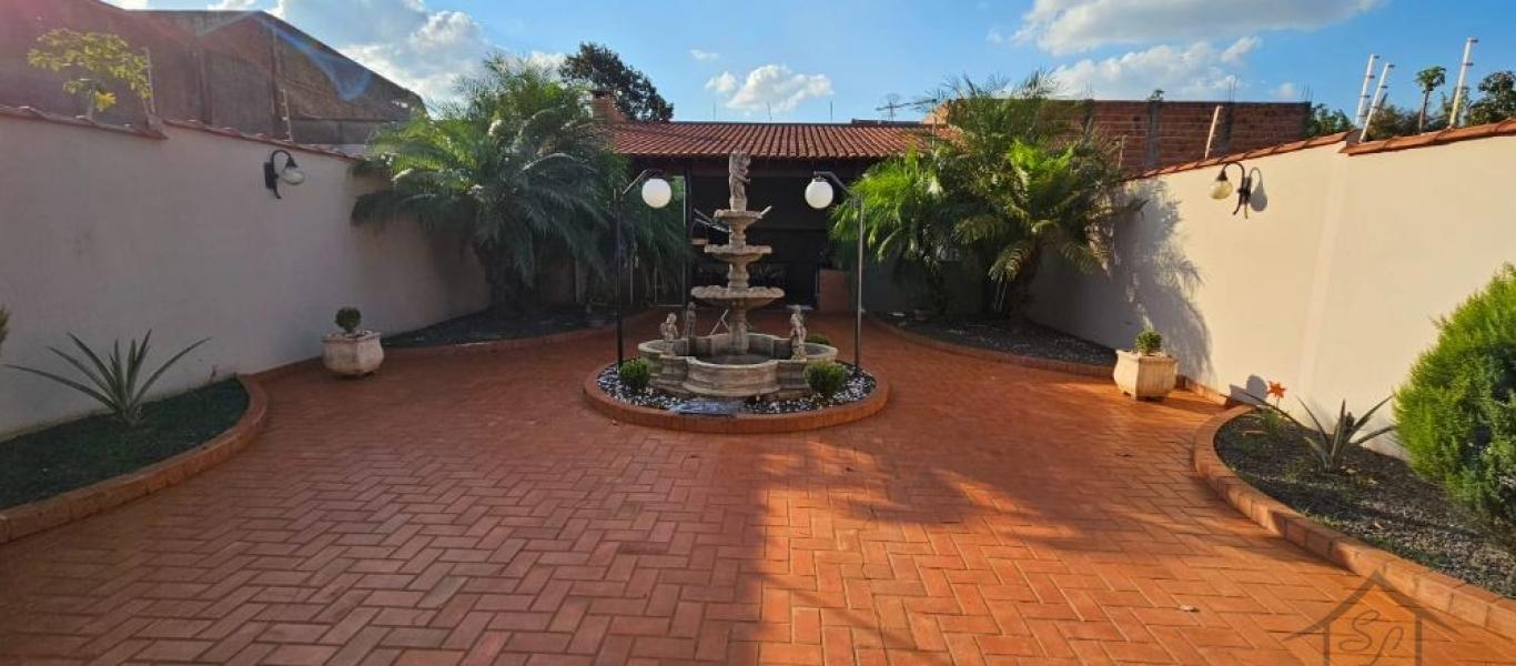 CASA NA VILA DAS ÁRVORES em Tarumã
