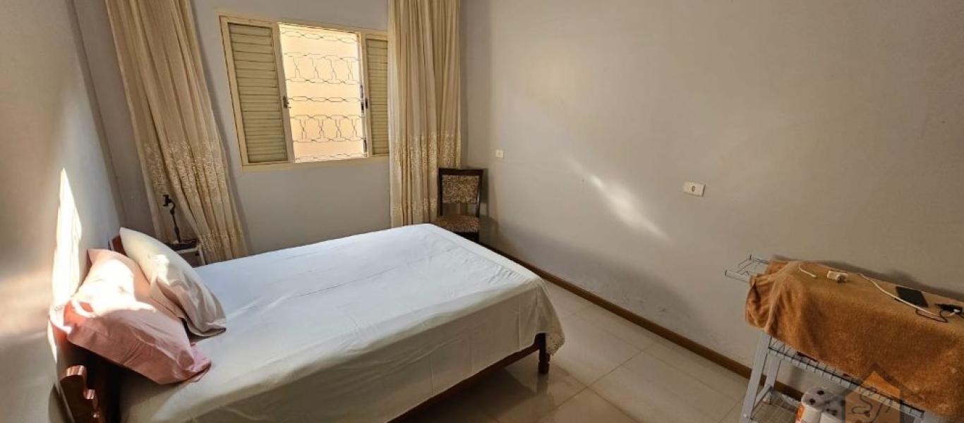 CASA NA VILA DAS ÁRVORES em Tarumã