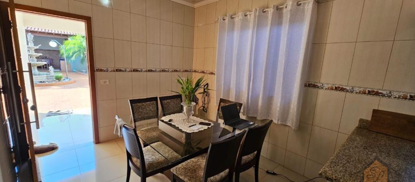CASA NA VILA DAS ÁRVORES em Tarumã