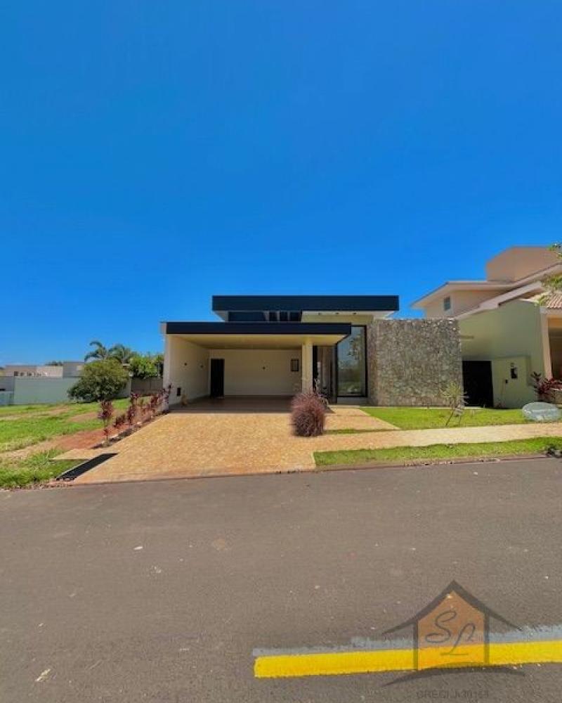 CASA NA Renascence Residencial em Assis