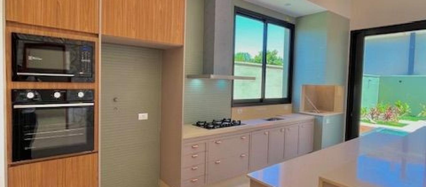 CASA NA Renascence Residencial em Assis