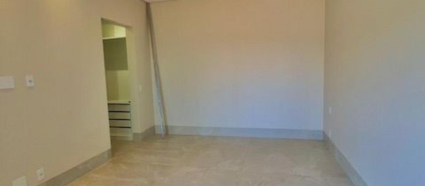 CASA NA Renascence Residencial em Assis