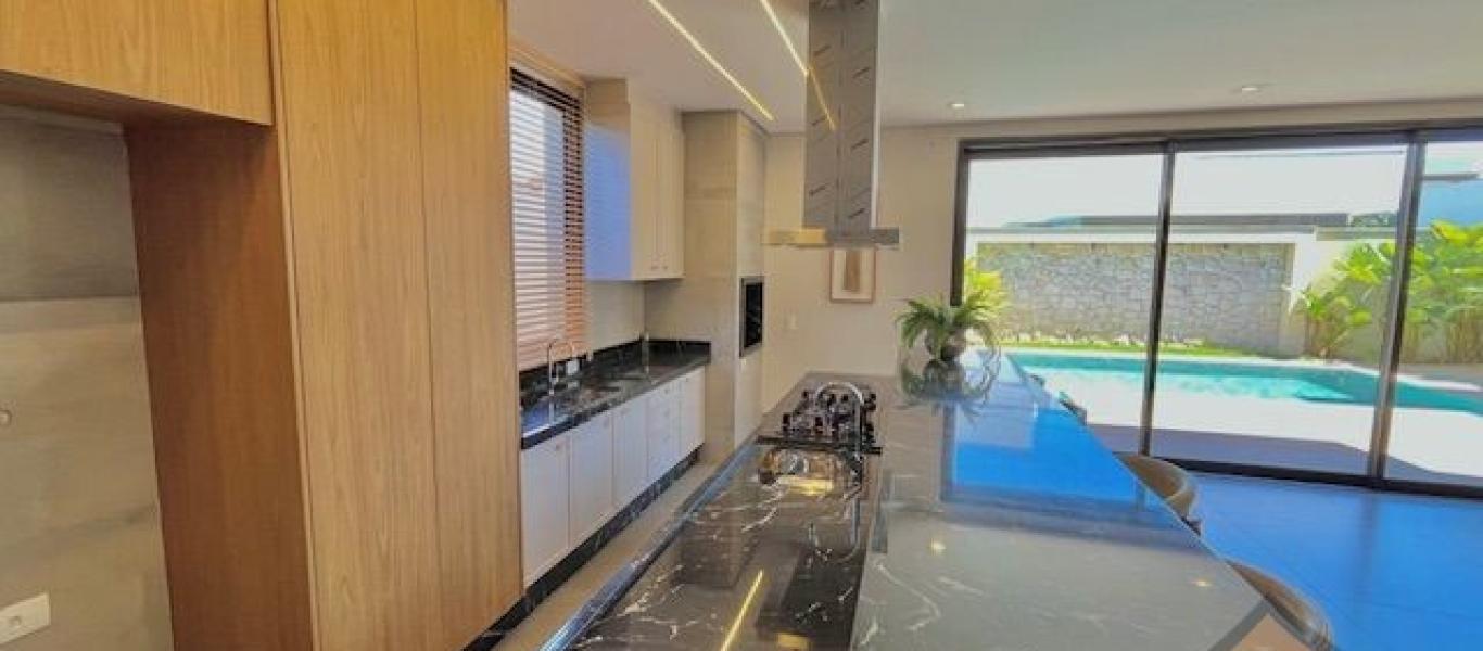 CASA NA Renascence Residencial em Assis