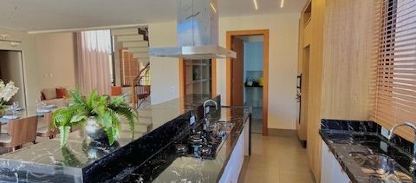 CASA NA Renascence Residencial em Assis