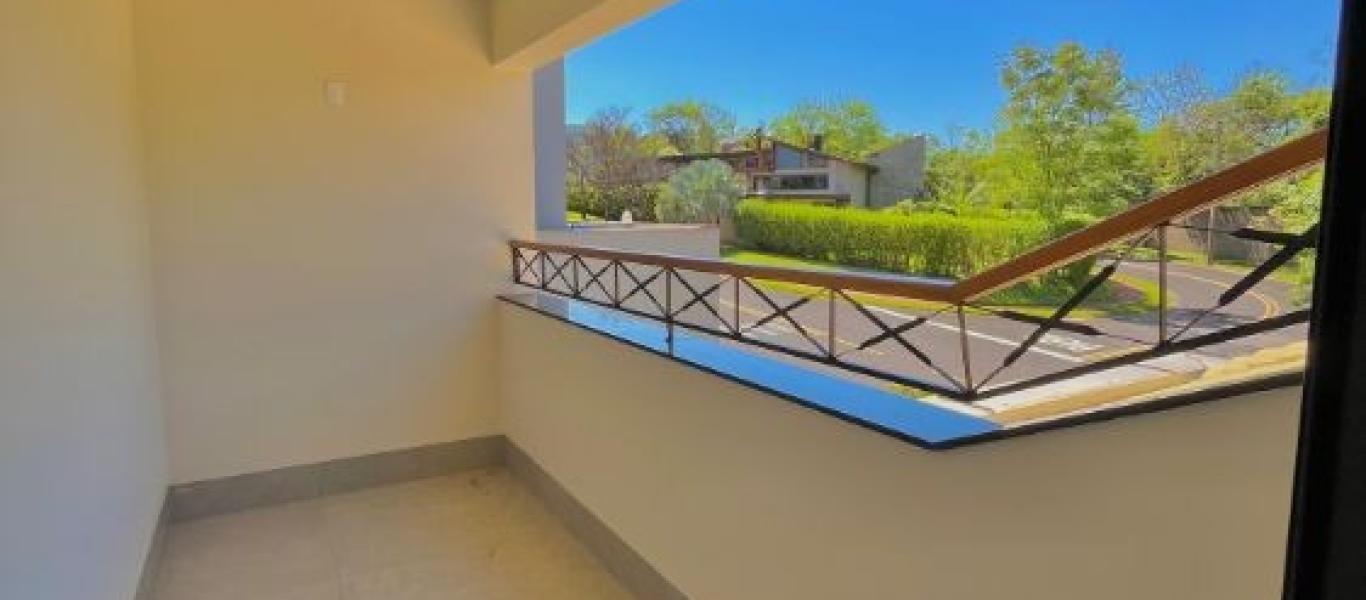 CASA NA Renascence Residencial em Assis