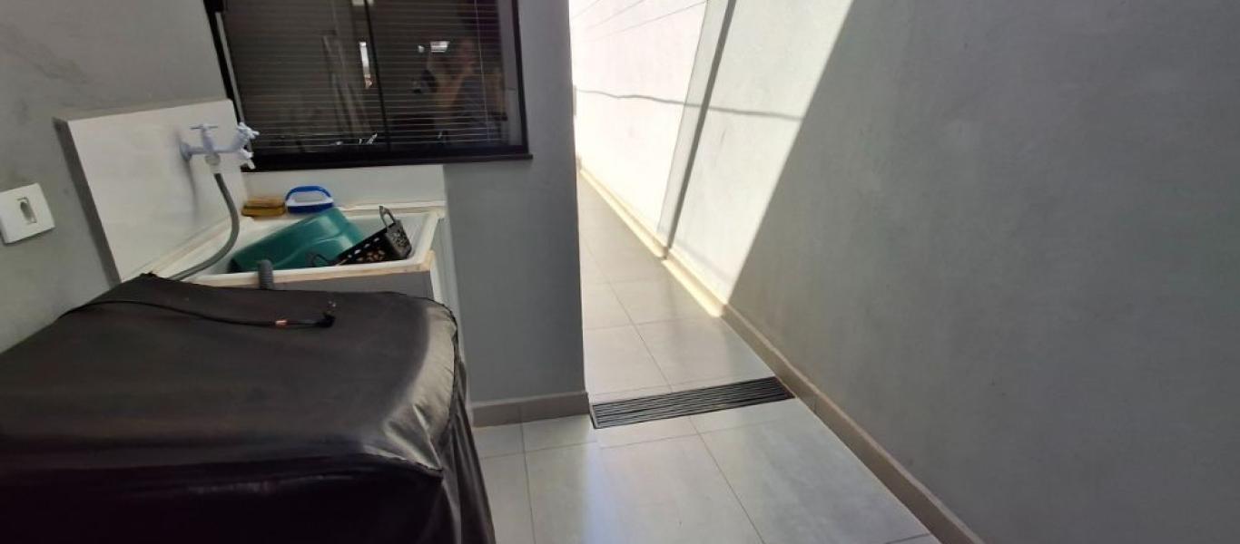 CASA NO Jardim Valência em Assis