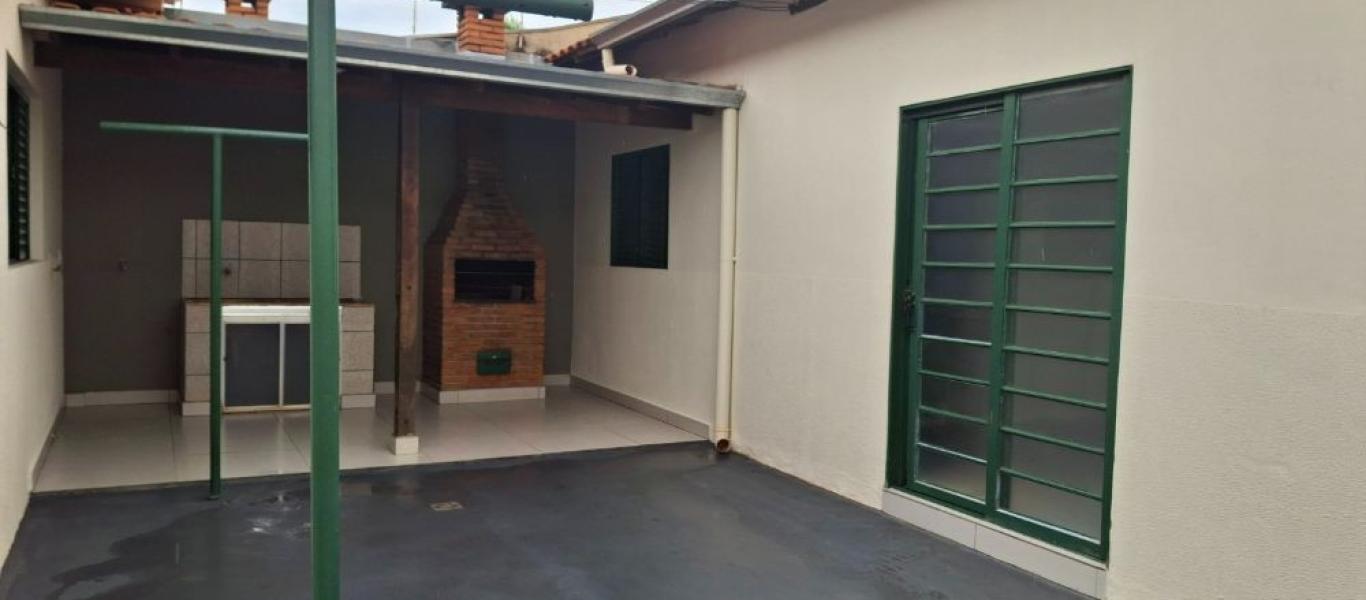 CASA NA Vila Ebenezer em Assis