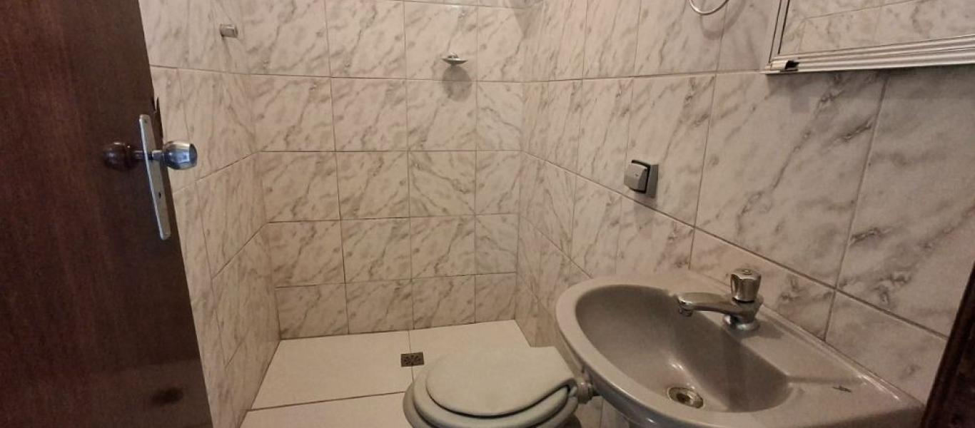 CASA NA Vila Ebenezer em Assis