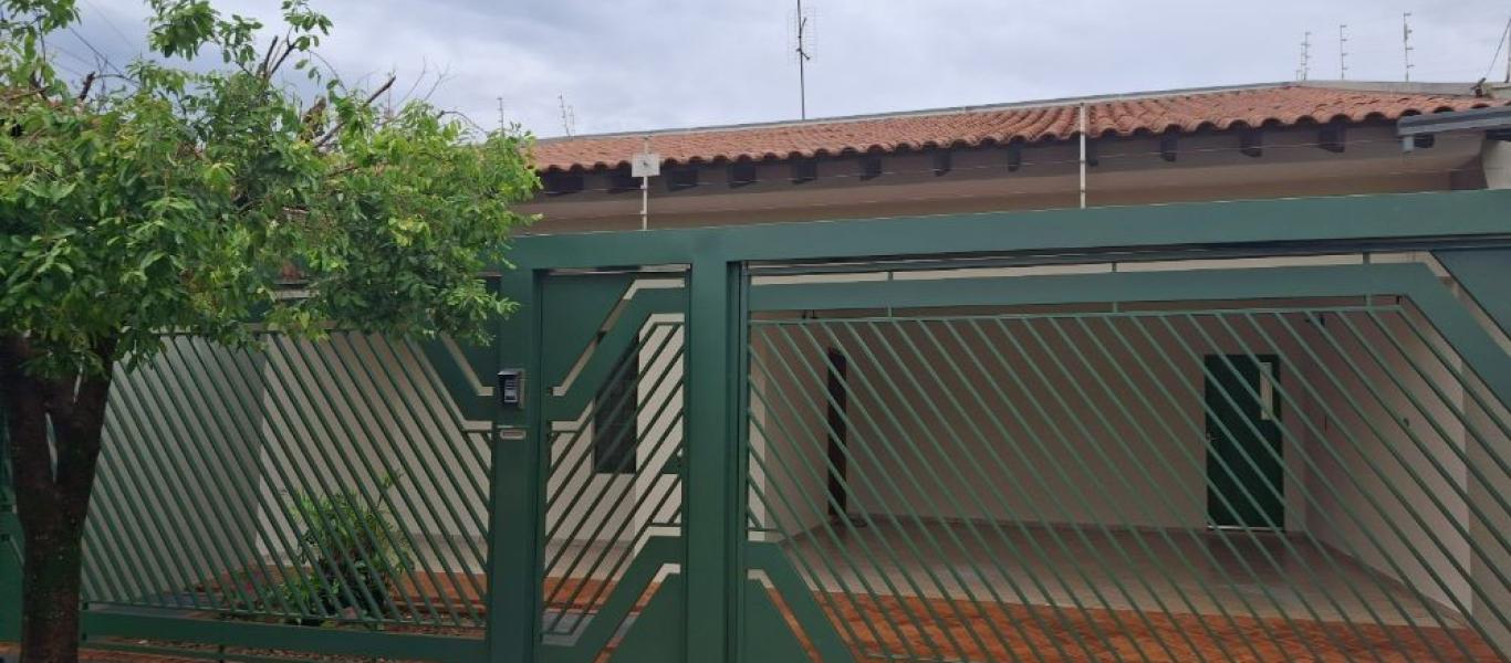 CASA NA Vila Ebenezer em Assis