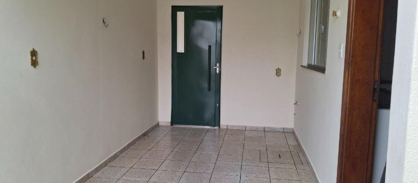 CASA NA Vila Ebenezer em Assis