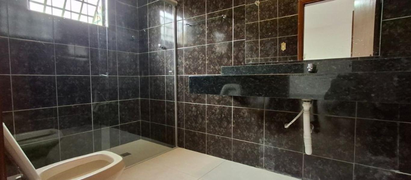 CASA NA Vila Ebenezer em Assis