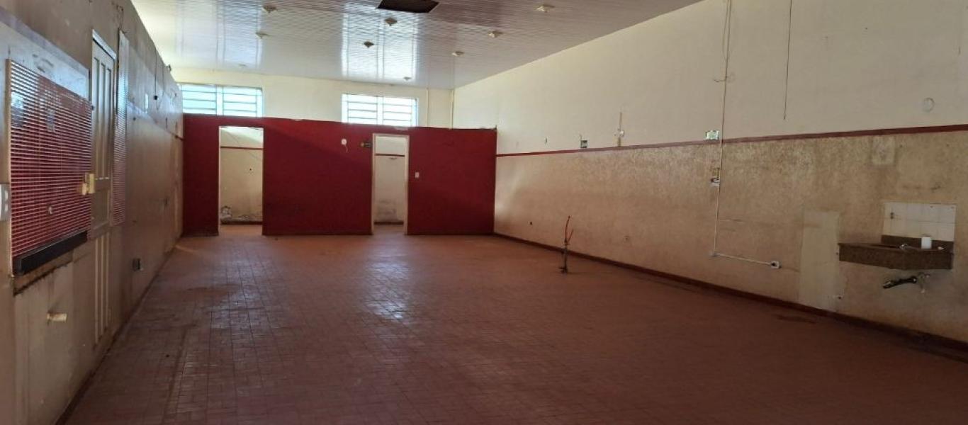 PONTO COMERCIAL NA Centro em Cândido Mota