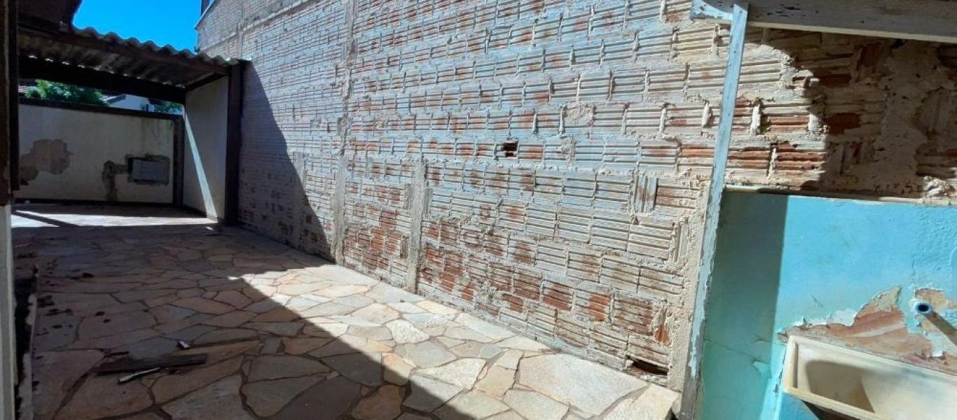 CASA NA VILA MARIALVES em Assis