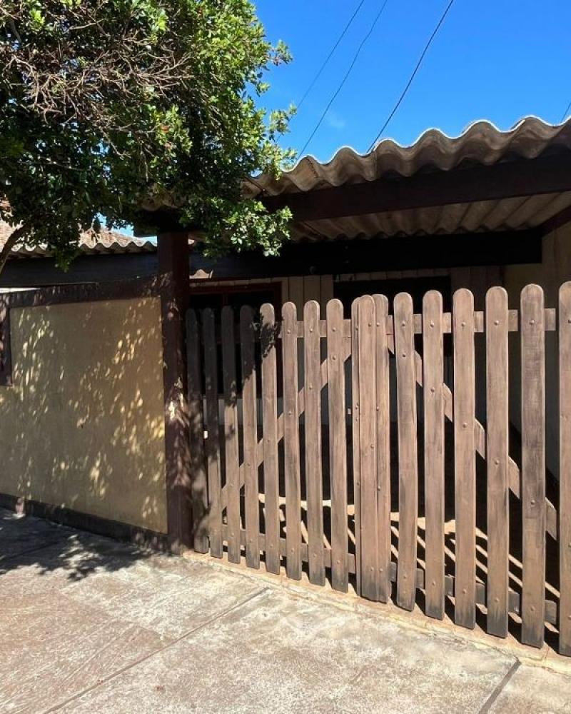 CASA NA VILA MARIALVES em Assis