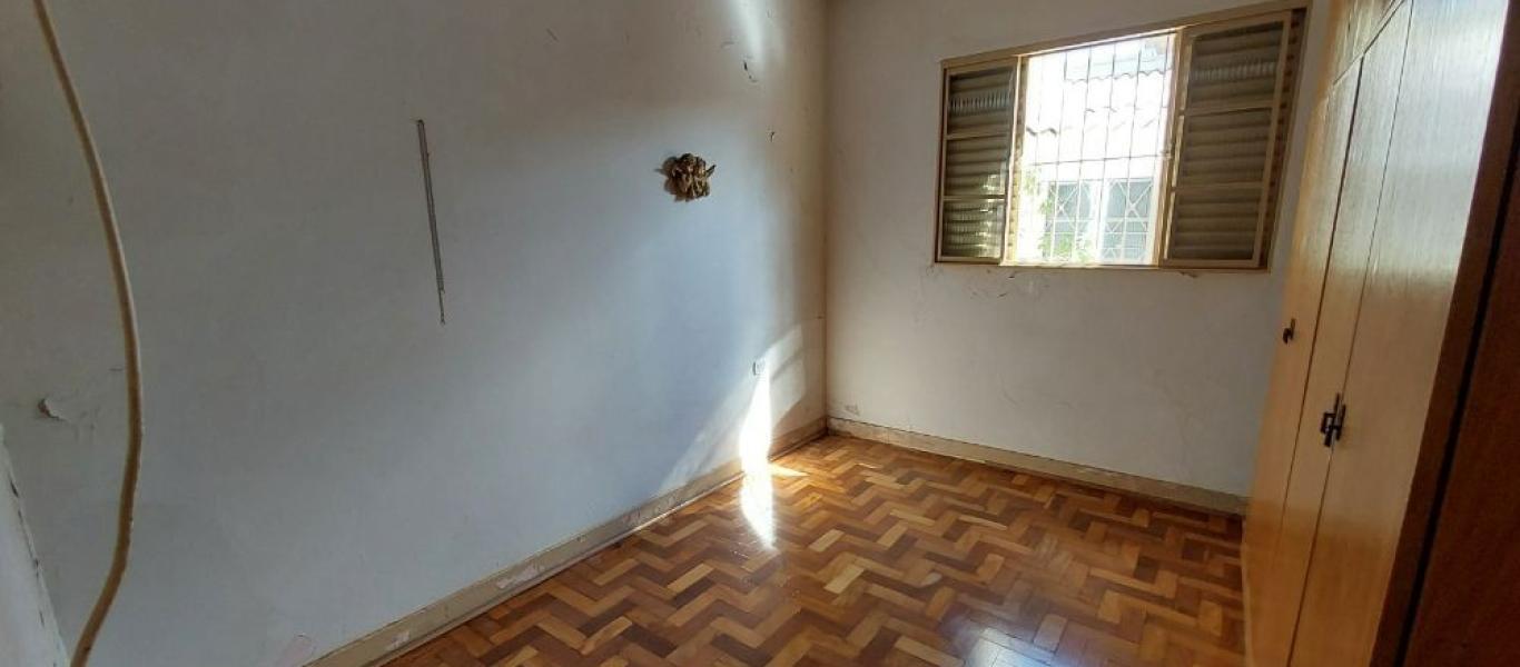 CASA NA Vila Santa Cecilia em Assis