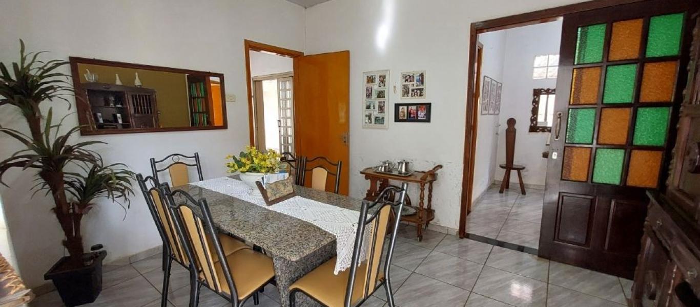 CASA NA Vila Santa Cecilia em Assis