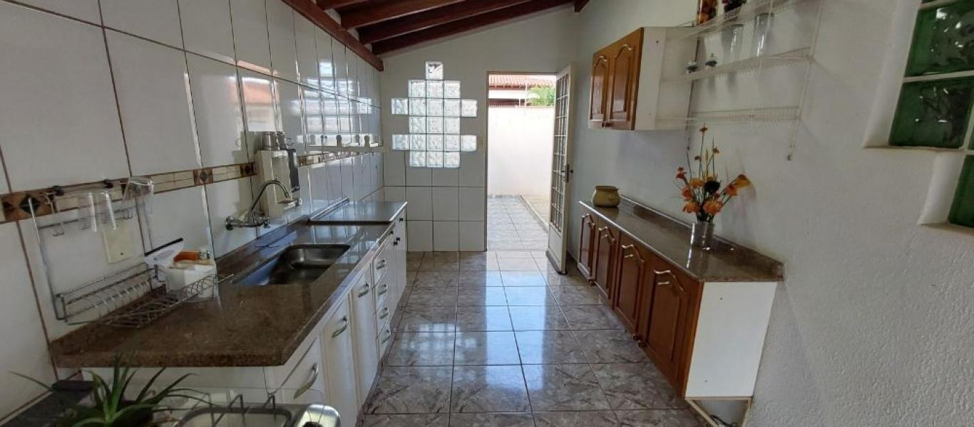 CASA NA Vila Santa Cecilia em Assis