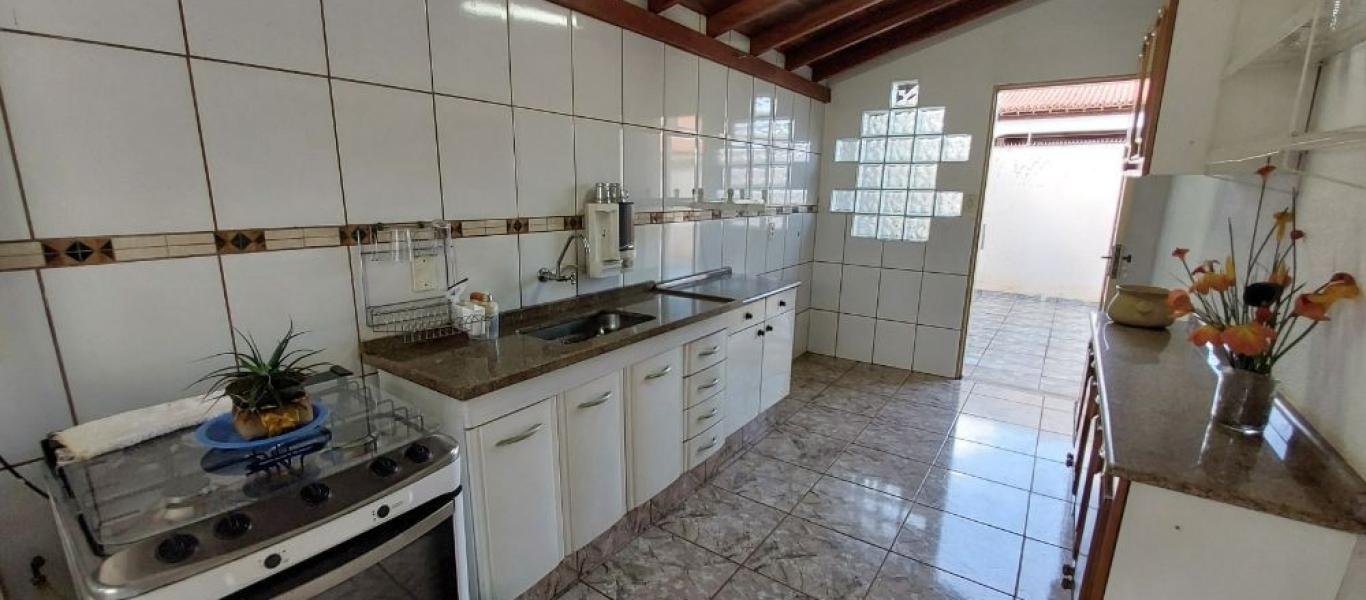 CASA NA Vila Santa Cecilia em Assis