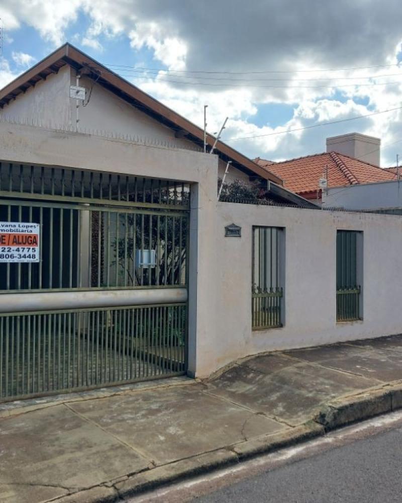 CASA NA Vila Santa Cecilia em Assis
