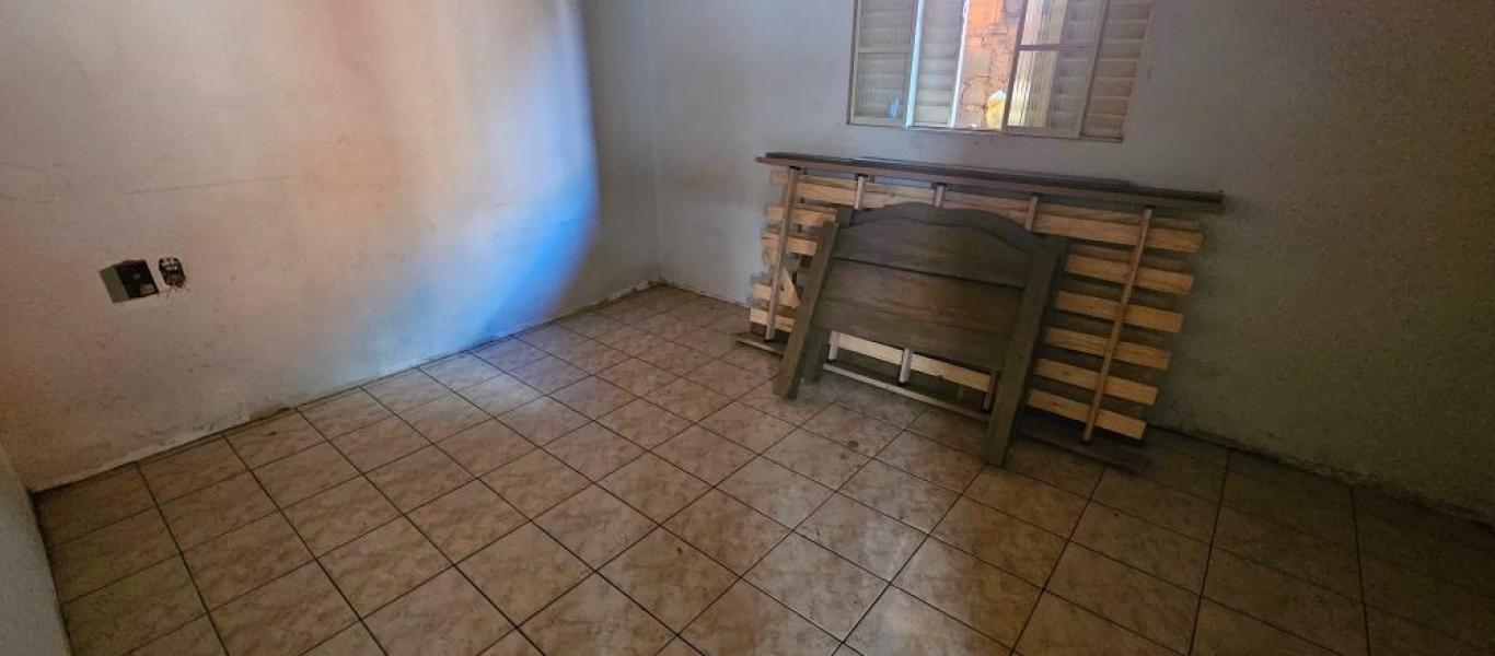 CASA NA Vila Fiuza em Assis