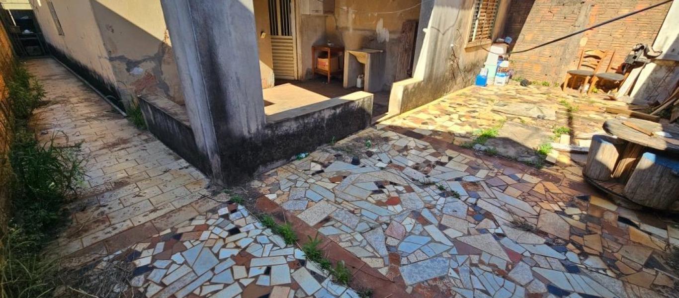CASA NA Vila Fiuza em Assis
