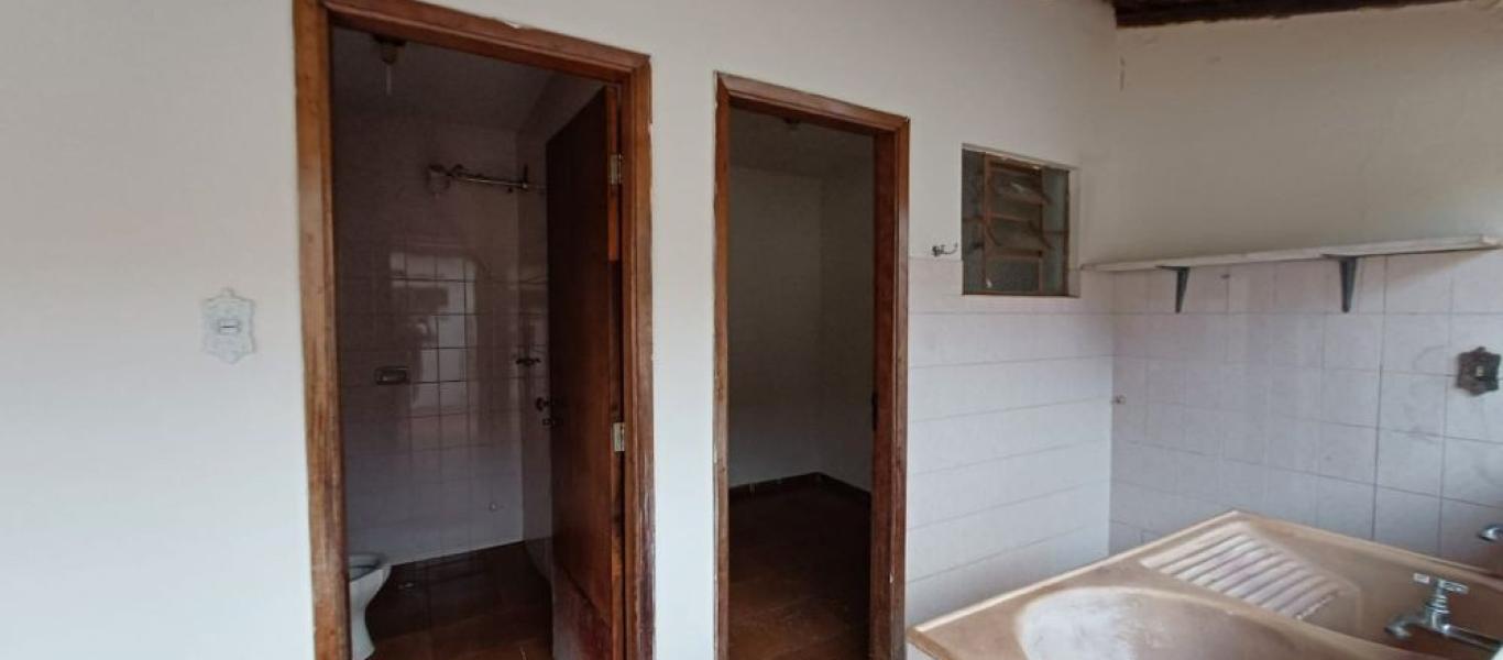 CASA NA Vila Fiuza em Assis