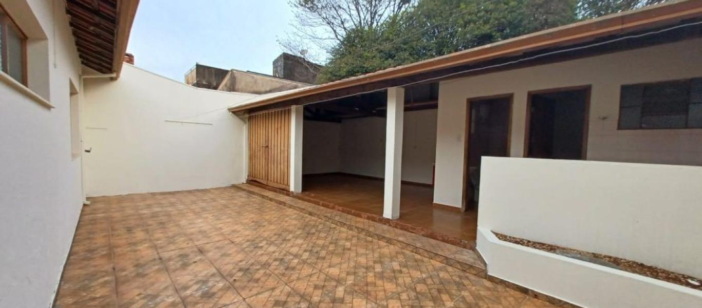 CASA NA Vila Fiuza em Assis
