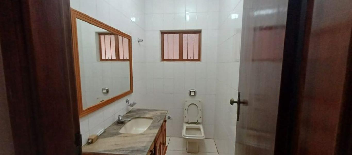 CASA NA Vila Fiuza em Assis