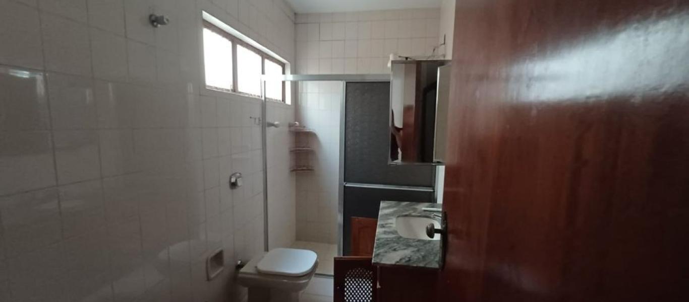 CASA NA Vila Fiuza em Assis