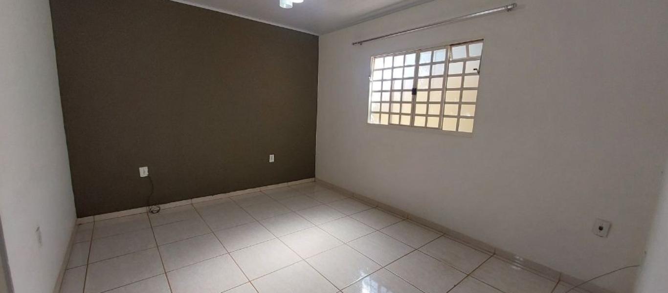 CASA NO Parque das Flores em Assis