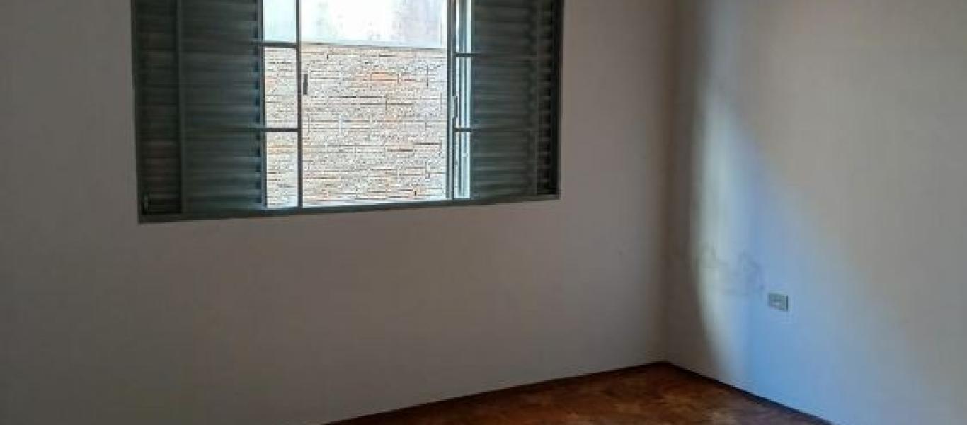 CASA NA Vila Central em Assis