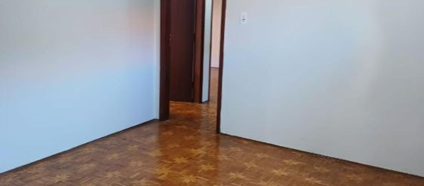CASA NA Vila Central em Assis