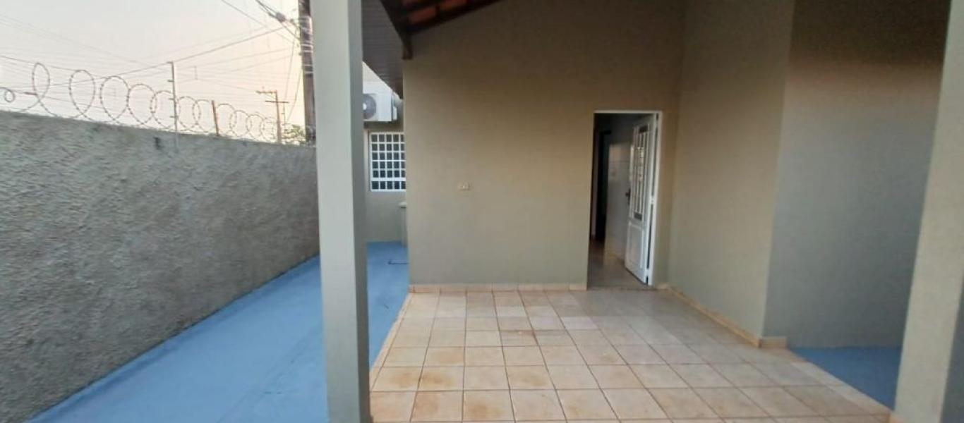 CASA NA Conjunto Habitacional Irmã Catarina em Assis