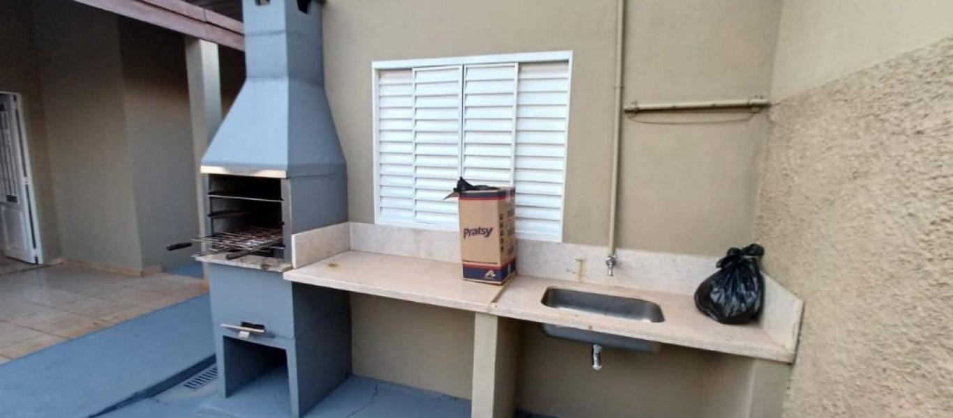 CASA NA Conjunto Habitacional Irmã Catarina em Assis