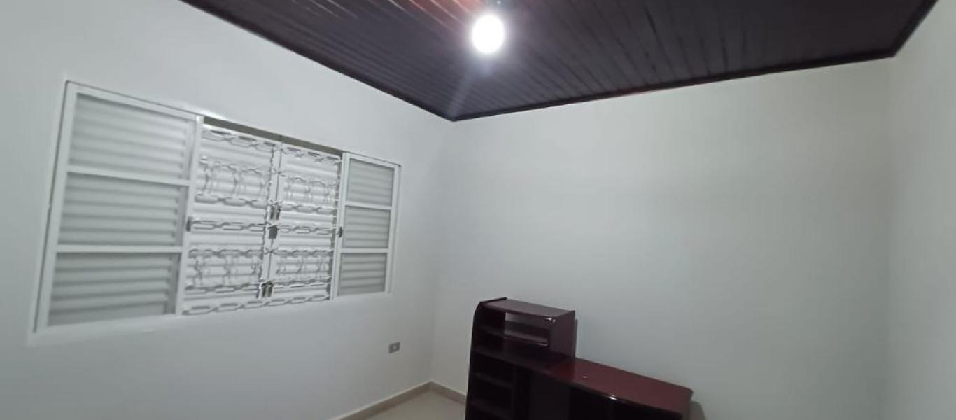 CASA NA Conjunto Habitacional Irmã Catarina em Assis