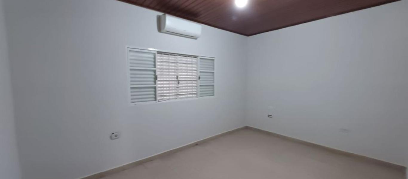 CASA NA Conjunto Habitacional Irmã Catarina em Assis