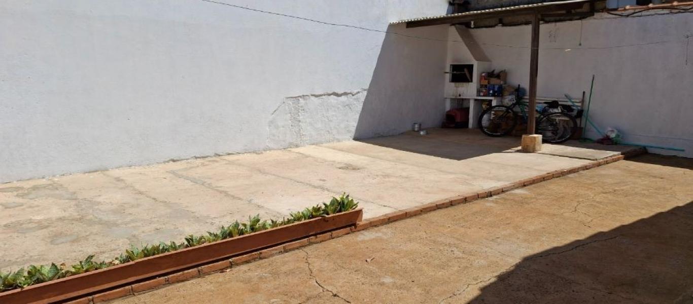 CASA NA INOCOOP em Assis