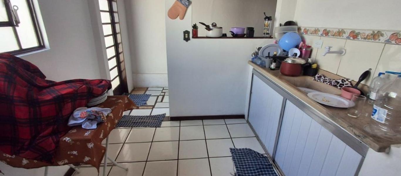CASA NA INOCOOP em Assis