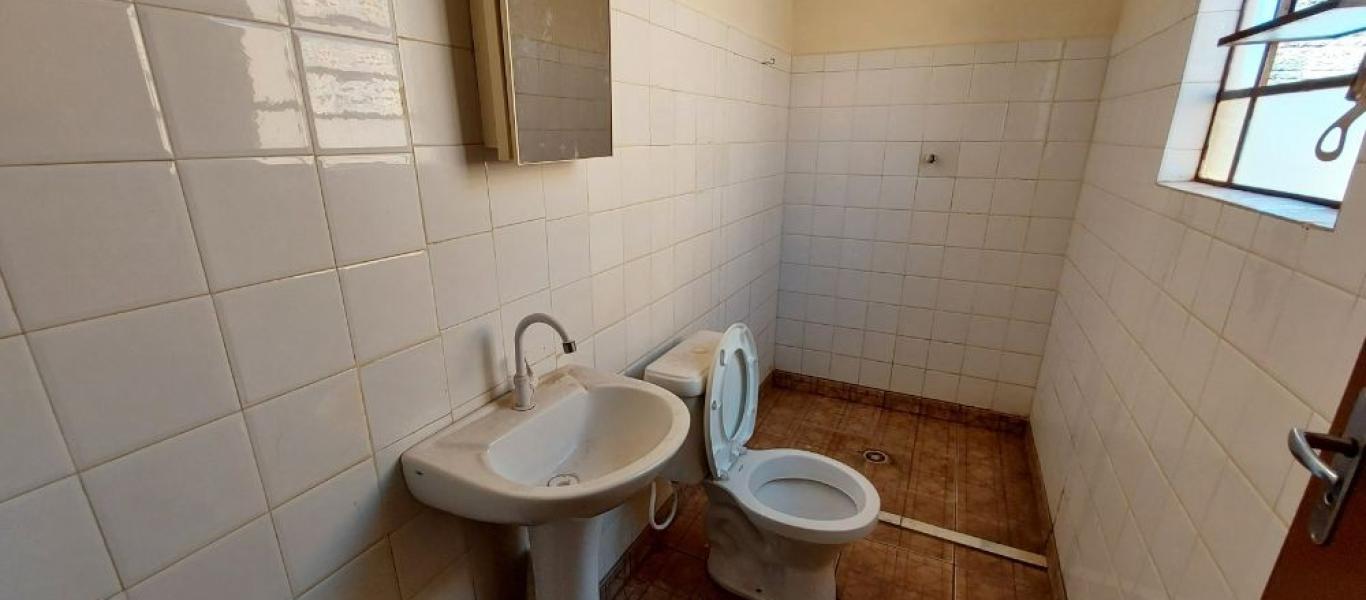 CASA NA VILA CARVALHO em Assis